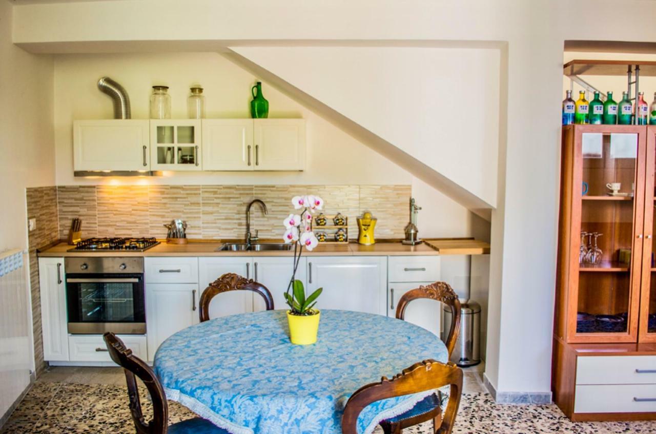 Villa Vincenzo Di Meglio Barano d'Ischia ภายนอก รูปภาพ